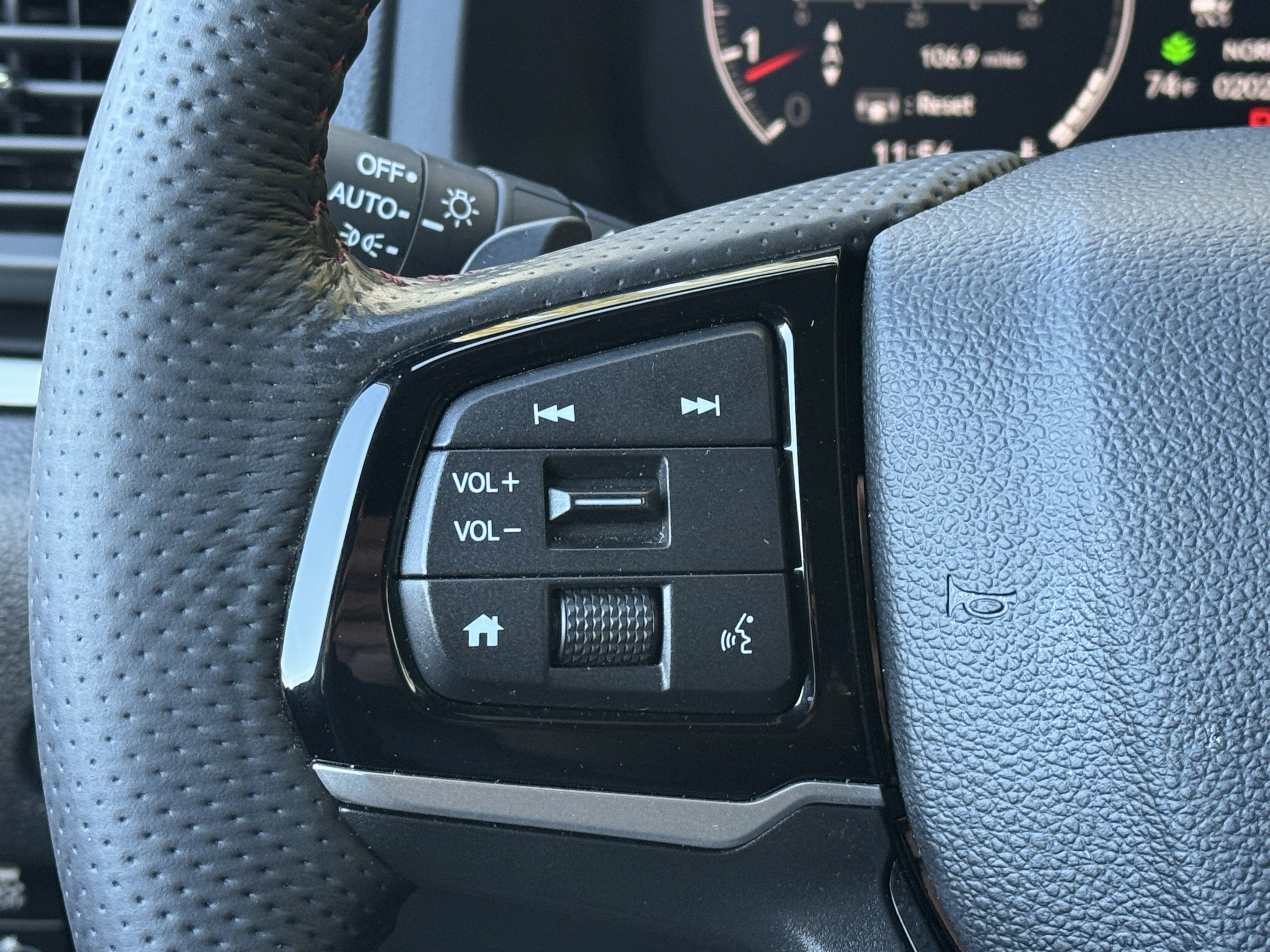 Used 2024 Honda Ridgeline Black Edition image 41