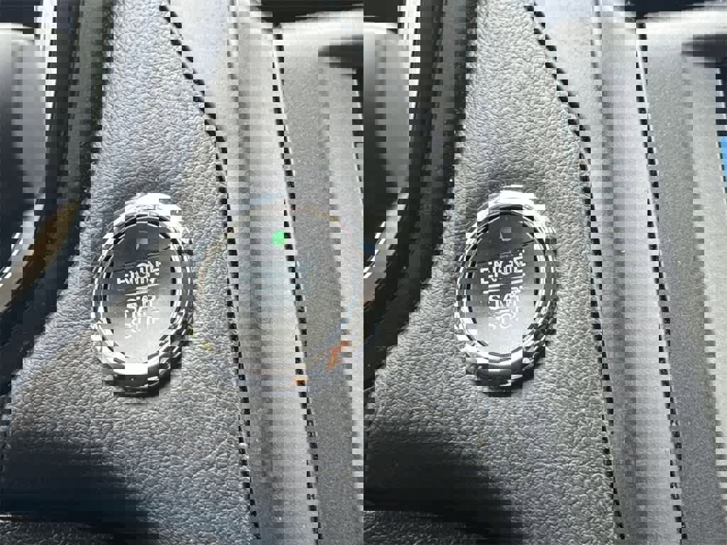 Used 2018 Ford Fusion Energi Titanium image 30