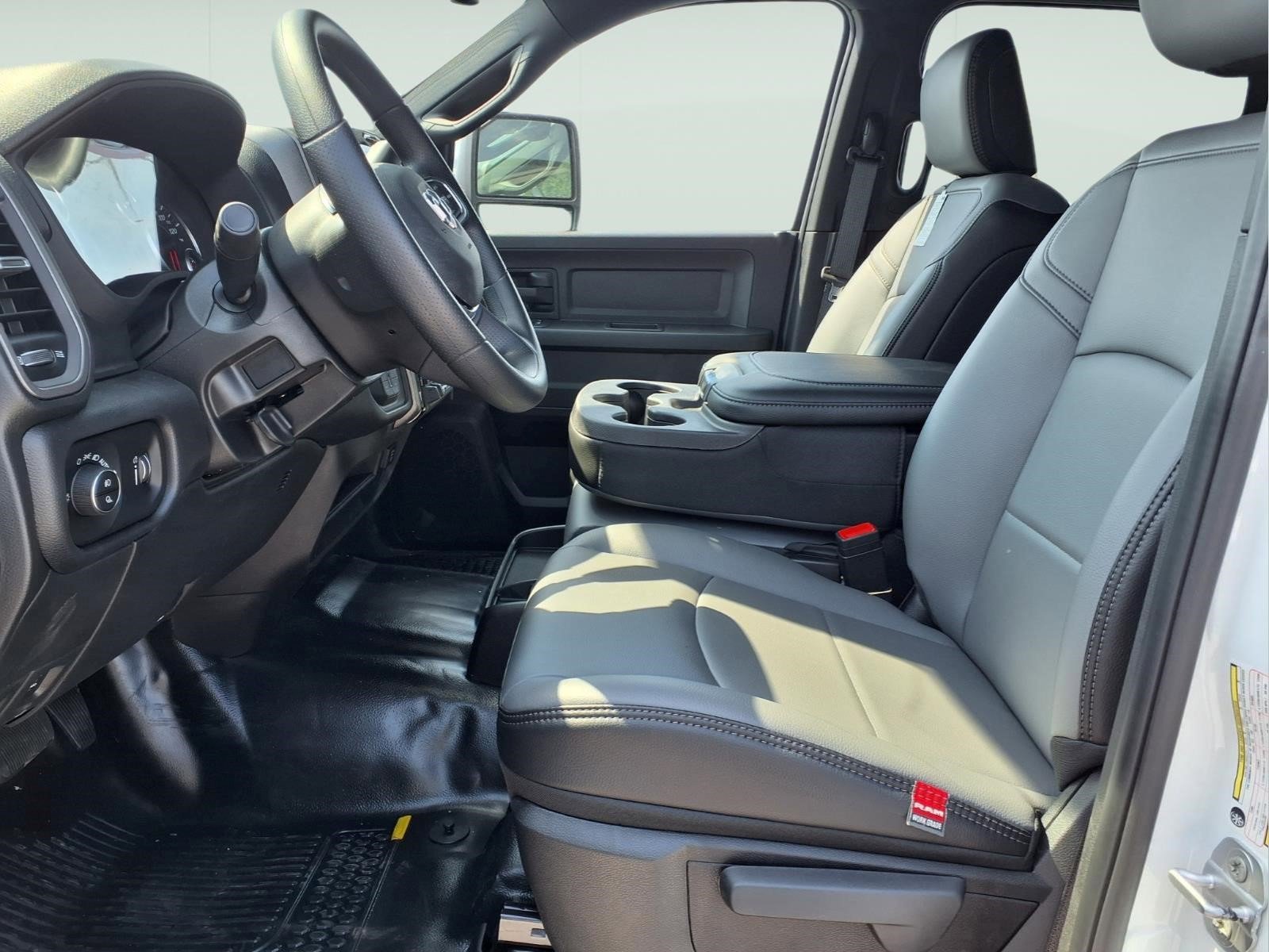 New 2026 RAM 3500 Tradesman AWD/4WD image 8