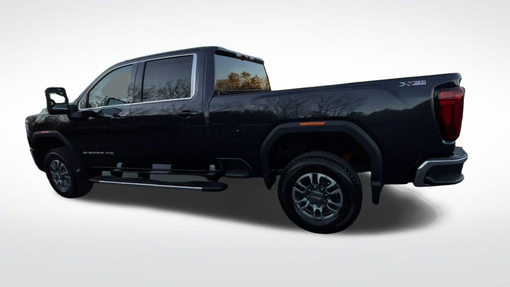 New 2026 GMC Sierra 2500 SLE w/ SLE Value Package; image 8