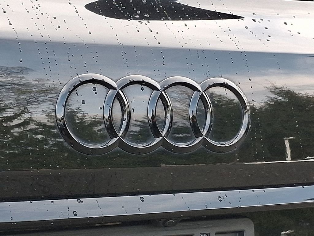 Used 2023 Audi SQ7 Prestige w/ Sport Package AWD/4WD image 30