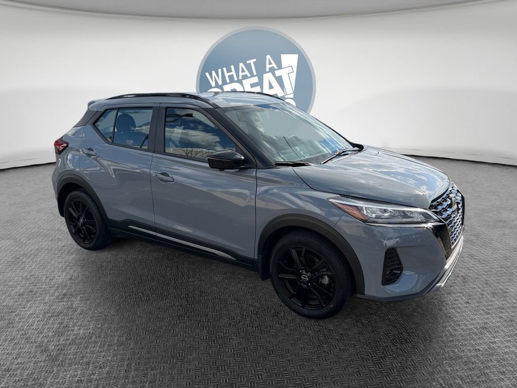 Used 2024 Nissan Kicks SR FWD image 1