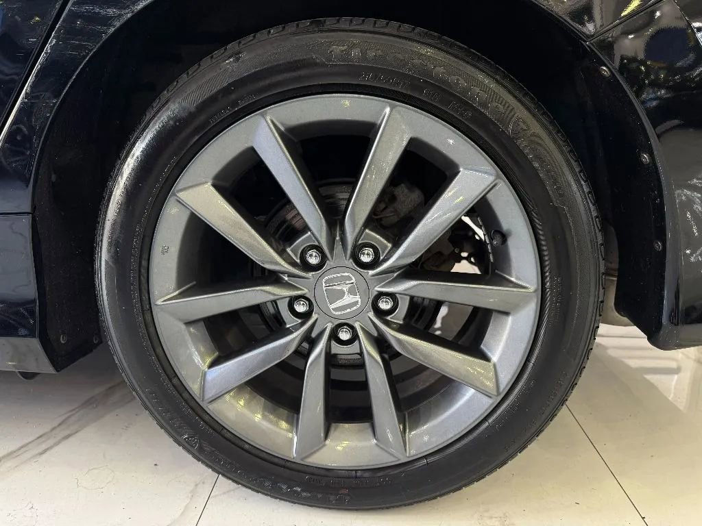 Used 2019 Honda Civic EX image 8