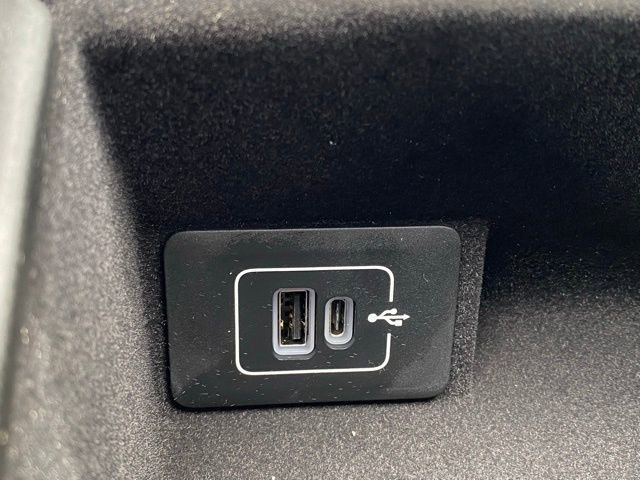 New 2025 Maserati Grecale Modena image 32