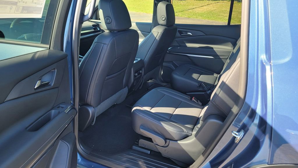 New 2026 Chevrolet Traverse LT w/ Sun and Wheel Package image 26