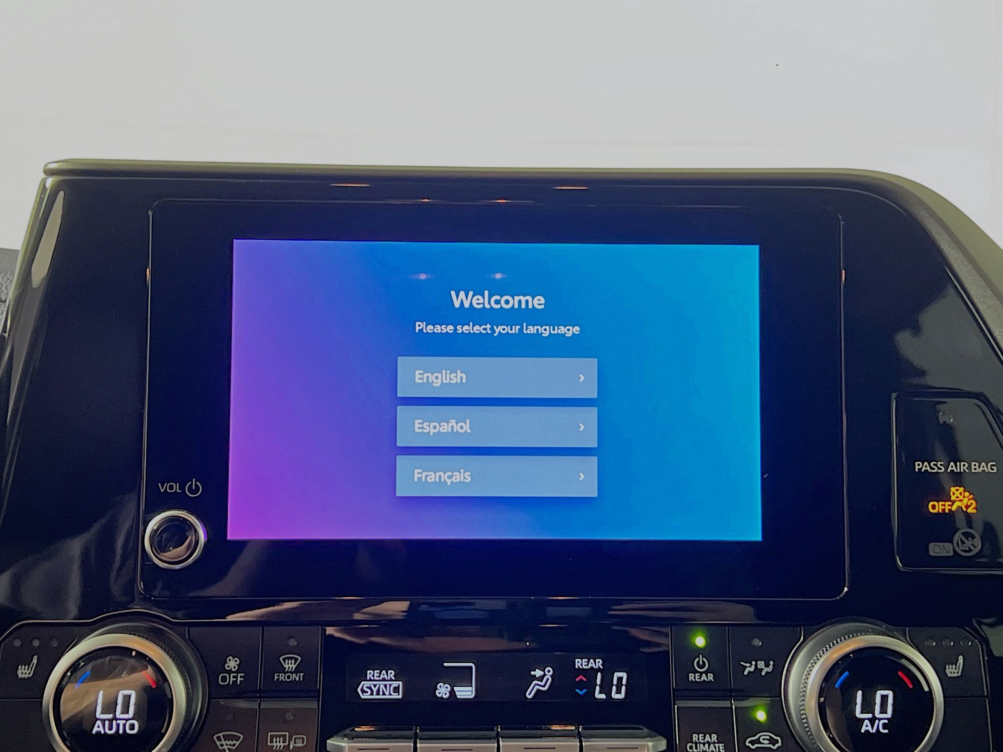 Used 2025 Toyota Highlander XLE image 27