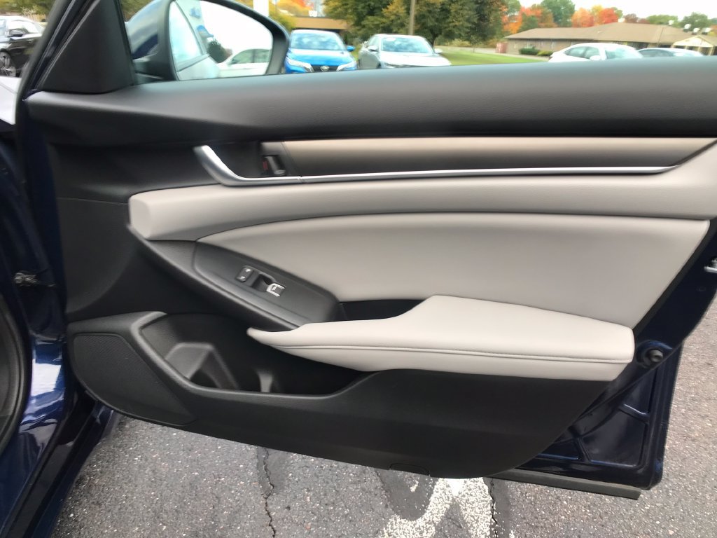 Used 2018 Honda Accord LX image 28