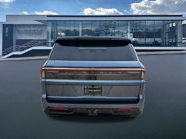 New 2027 Lincoln Navigator Premiere AWD/4WD image 8