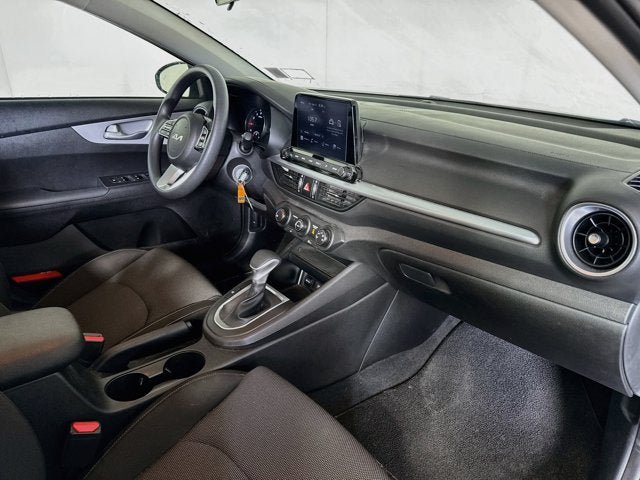 Certified 2023 Kia Forte LXS w/ LXS Technology Package FWD image 25