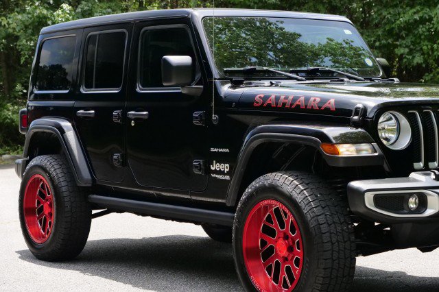 Used 2022 Jeep Wrangler Unlimited Sahara w/ Cold Weather Group AWD/4WD image 56