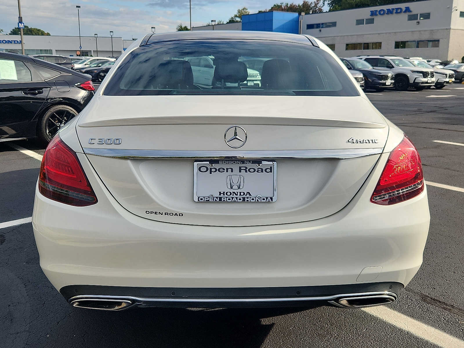 Used 2021 Mercedes-Benz C 300 4MATIC Sedan image 5