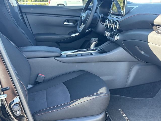 Certified 2025 Nissan Sentra SR w/ Midnight Edition FWD image 13