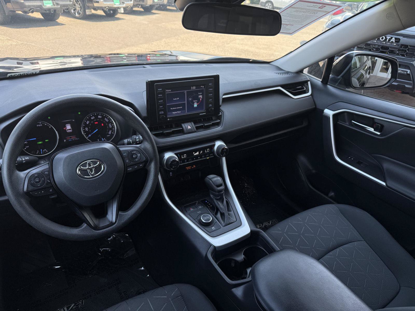 Certified 2021 Toyota RAV4 XLE w/ Carpet Mat Package (TMS) AWD/4WD image 18