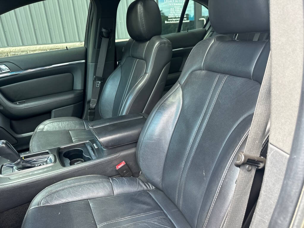 Used 2015 Lincoln MKS FWD image 9