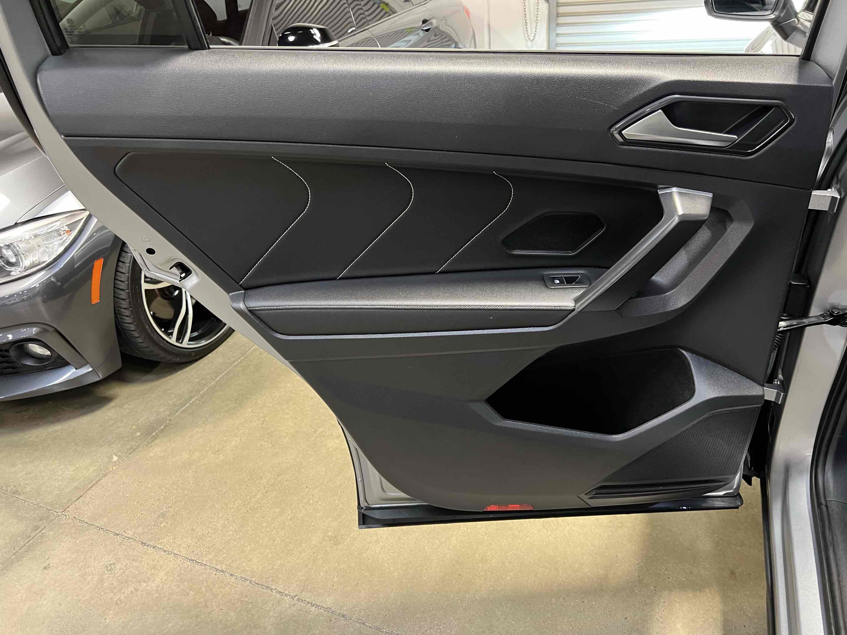 Used 2022 Volkswagen Tiguan SE image 73