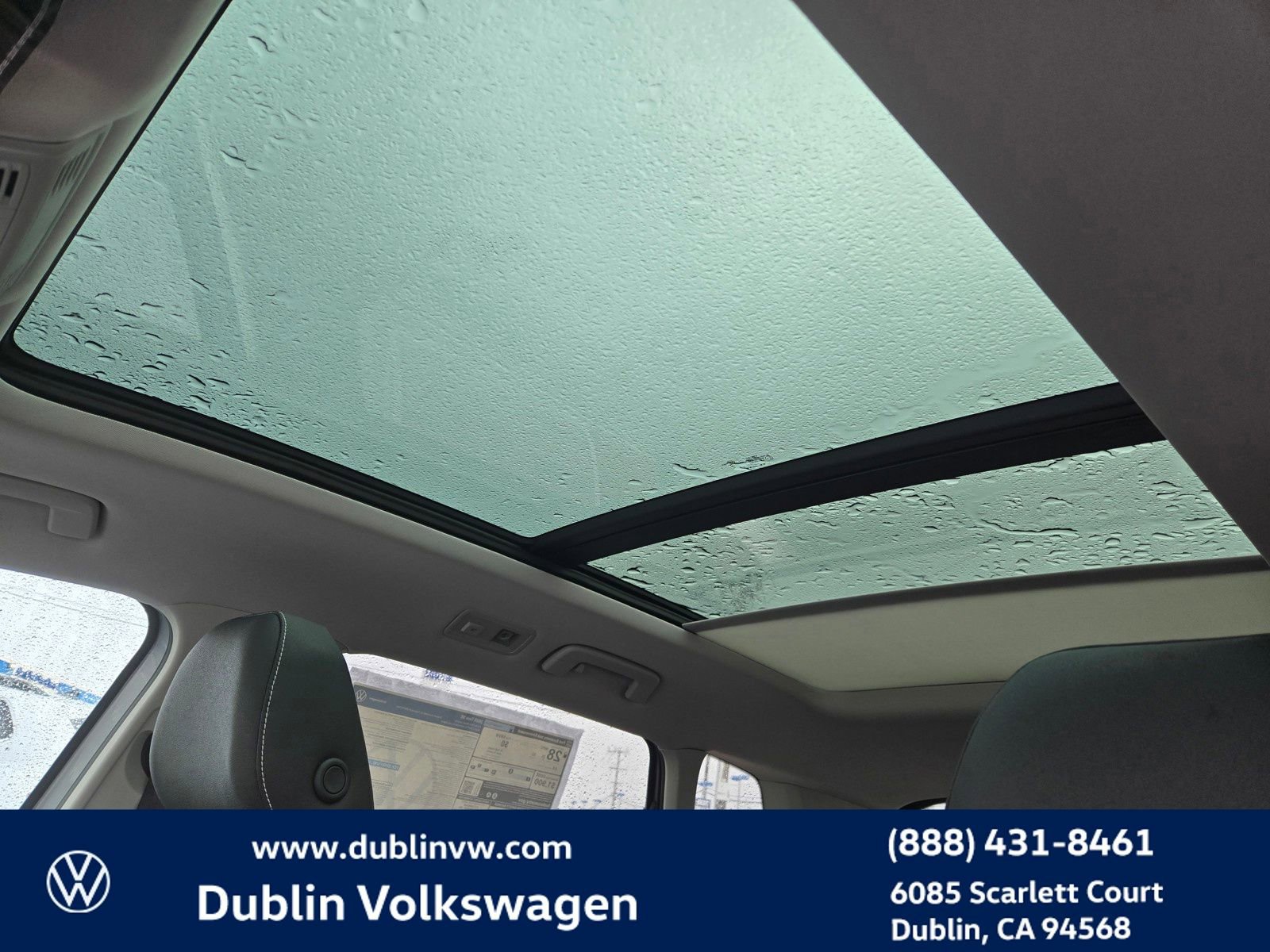 New 2025 Volkswagen Taos SE image 14