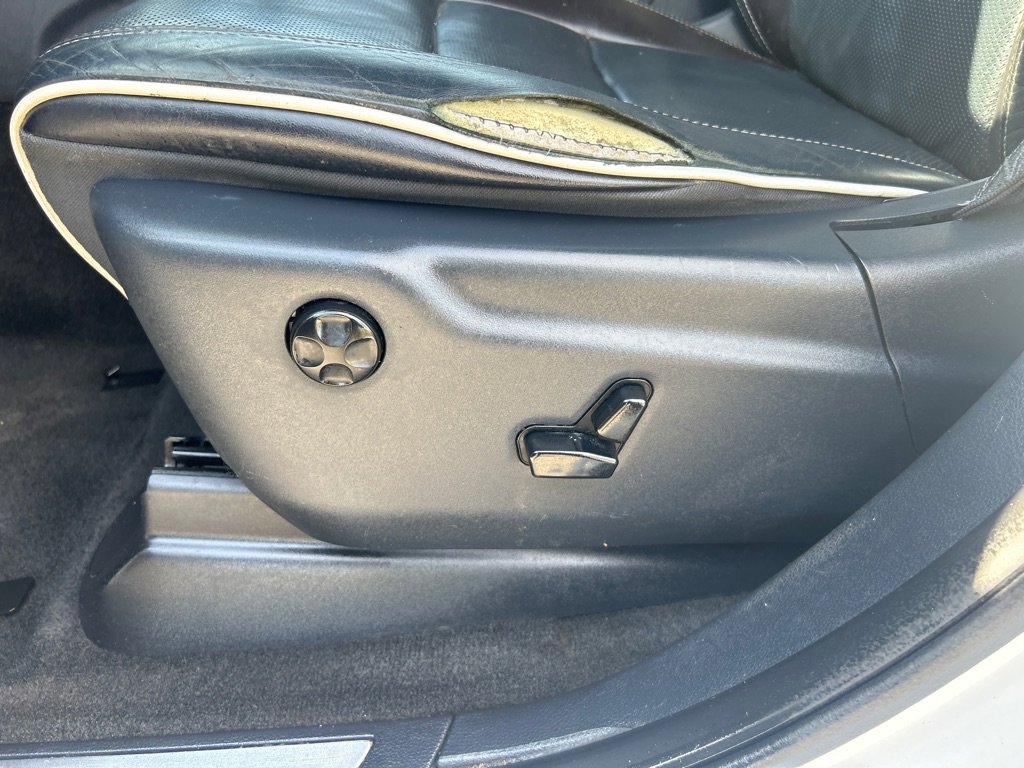 Used 2015 Jeep Grand Cherokee Overland image 16