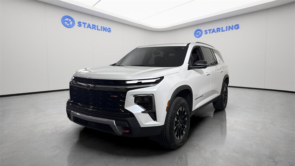 Used 2024 Chevrolet Traverse Z71 w/ Enhanced Driving Package image 16