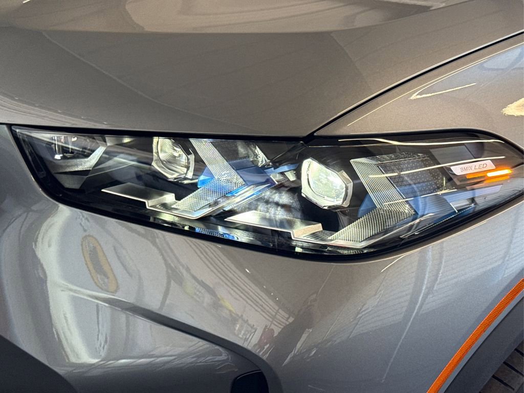 New 2026 BMW X5 xDrive50e w/ Executive Package image 16