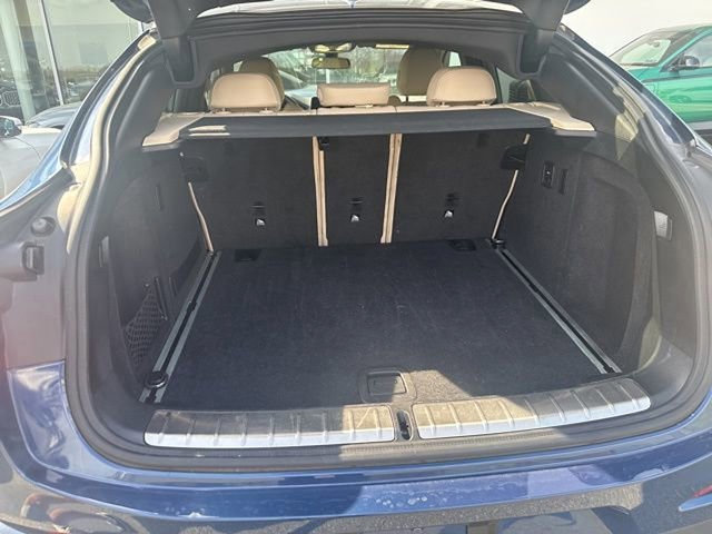 Used 2021 BMW X4 xDrive30i w/ Premium Package image 16