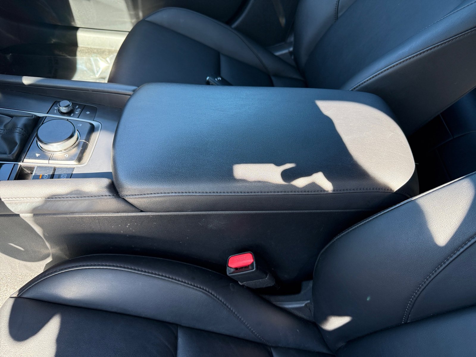 Used 2023 MAZDA MAZDA3 s image 14