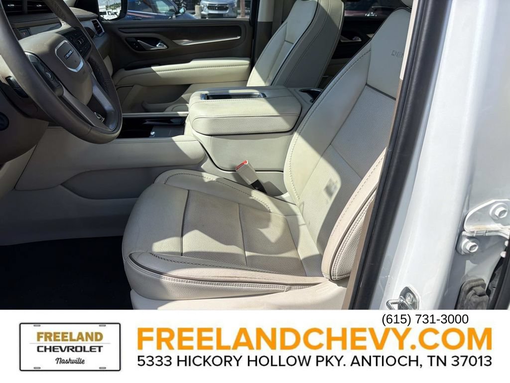 Used 2021 GMC Yukon XL Denali w/ Denali Ultimate Package RWD image 24
