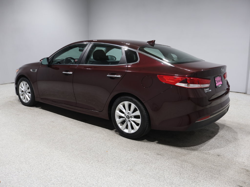 Used 2017 Kia Optima LX FWD image 4