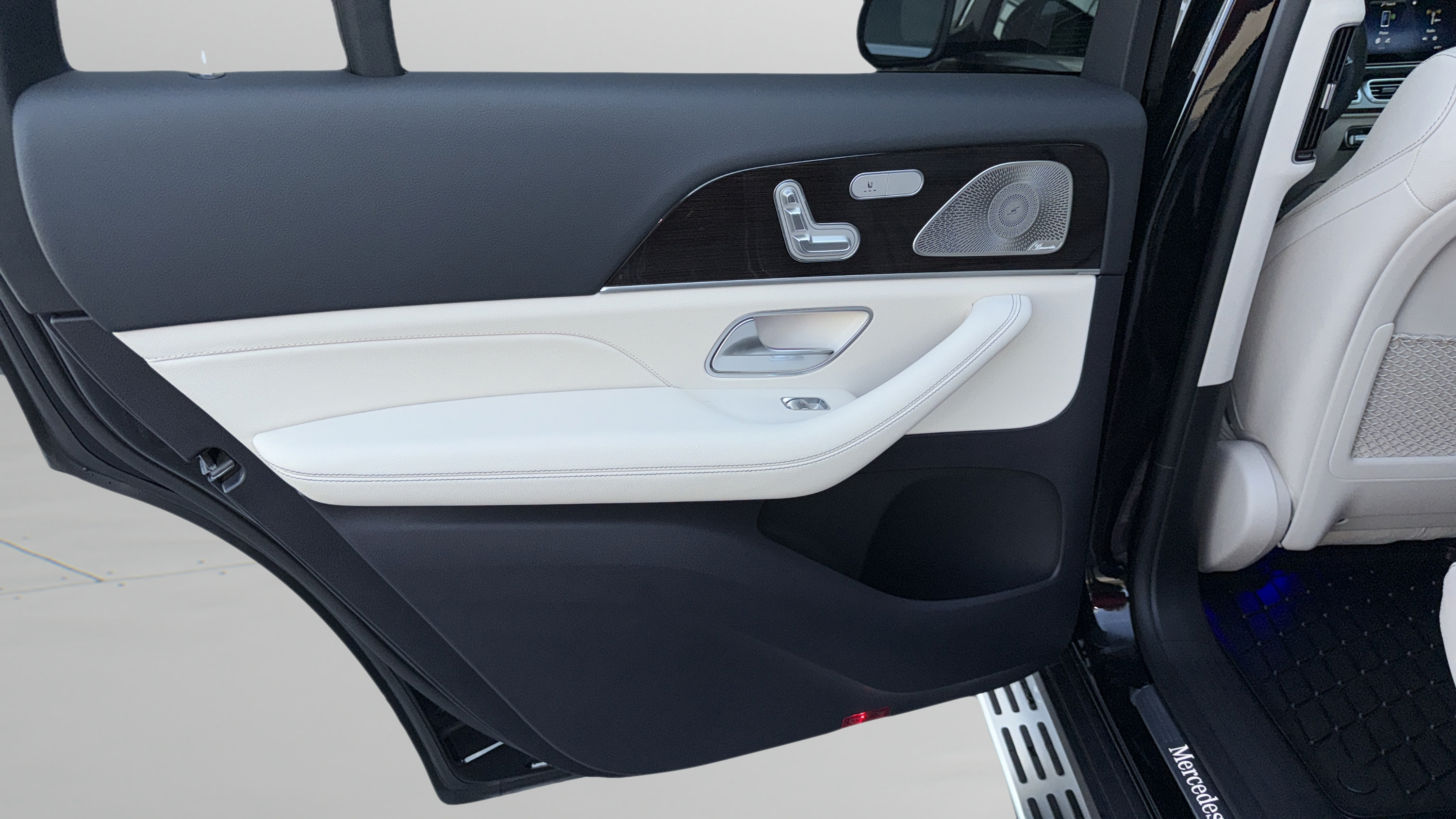 Certified 2026 Mercedes-Benz GLS 450 4MATIC image 22