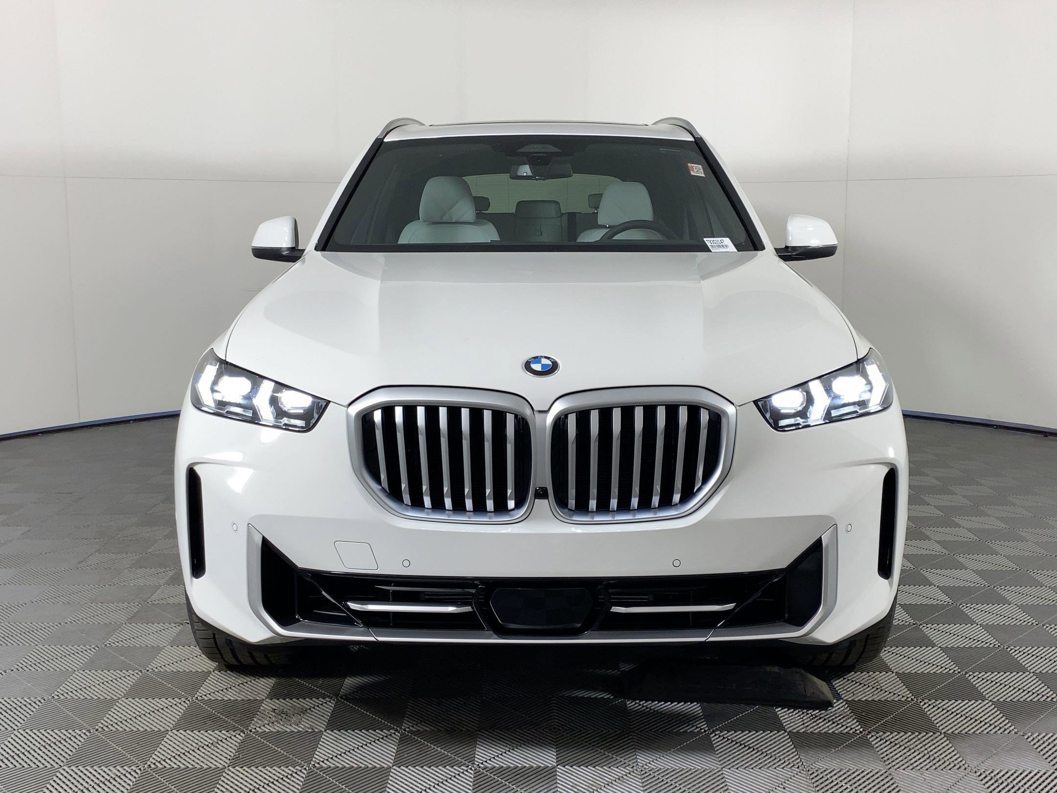 Used 2026 BMW X5 sDrive40i w/ Climate Comfort Package image 5