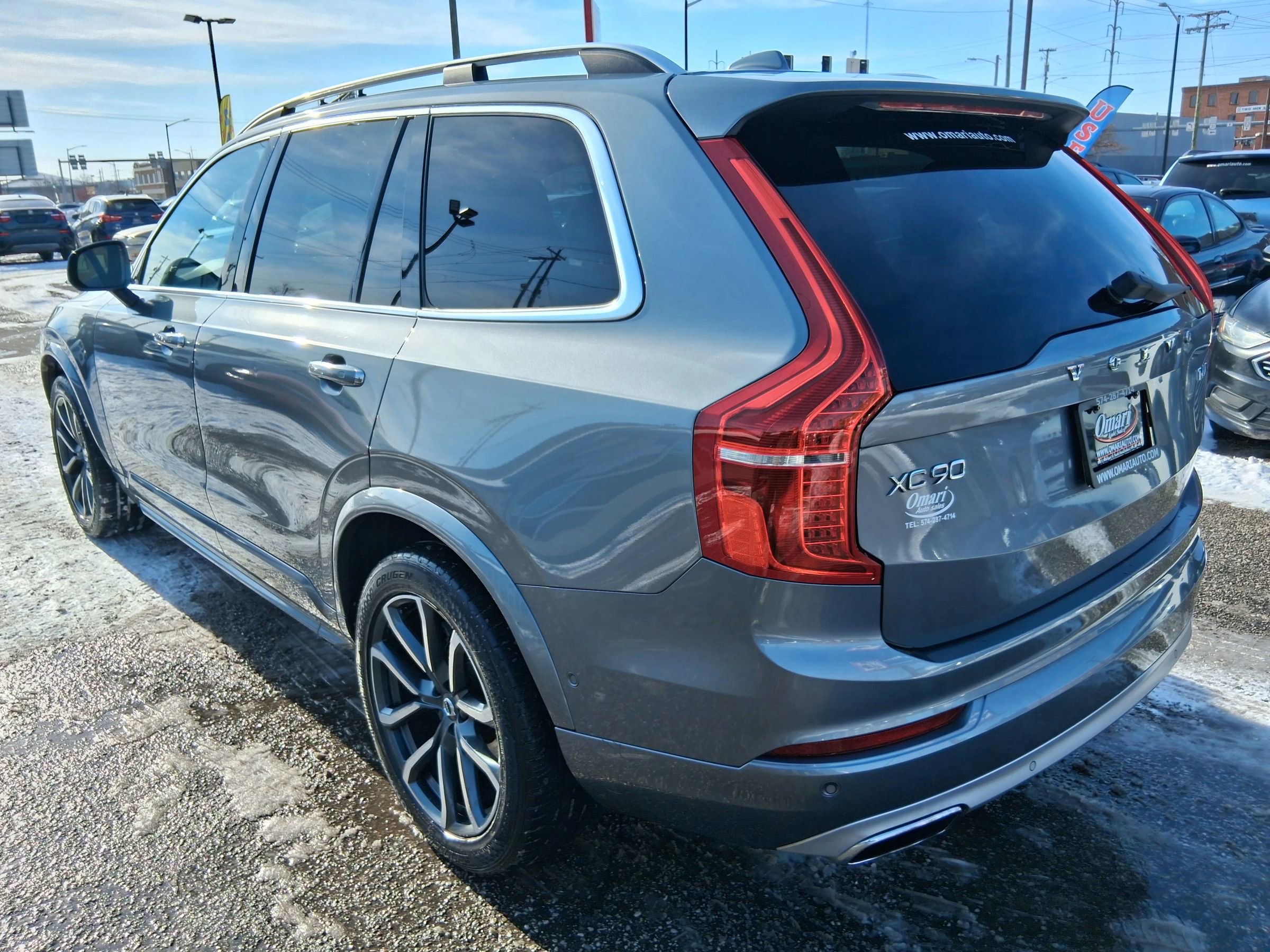 Used 2016 Volvo XC90 T6 Momentum w/ Momentum Plus Package image 7