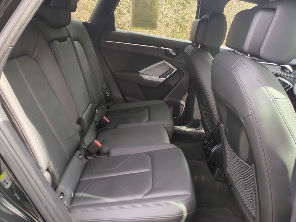 Used 2022 Audi Q3 2.0T Premium AWD/4WD image 27