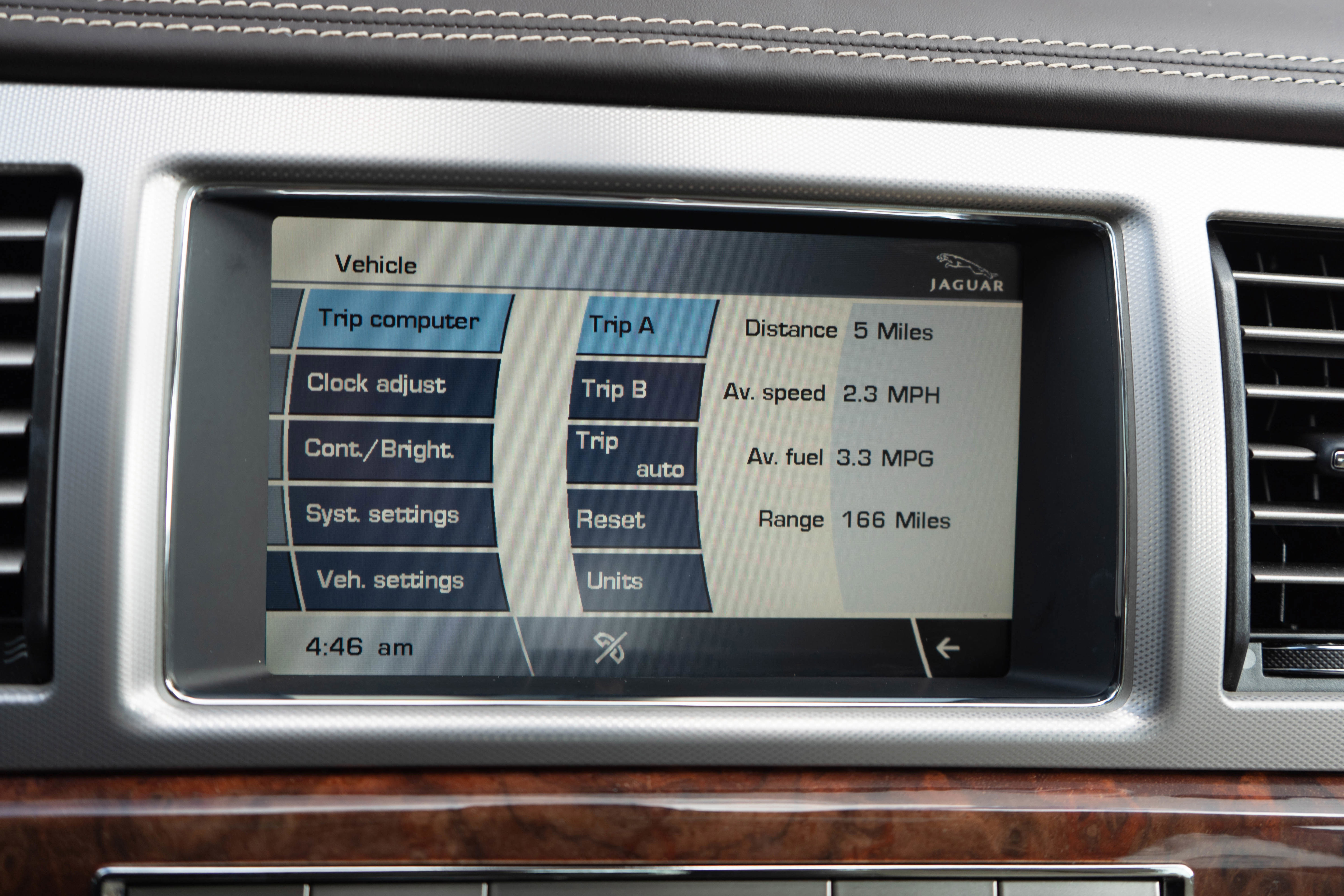 Used 2011 Jaguar XF Portfolio RWD image 18