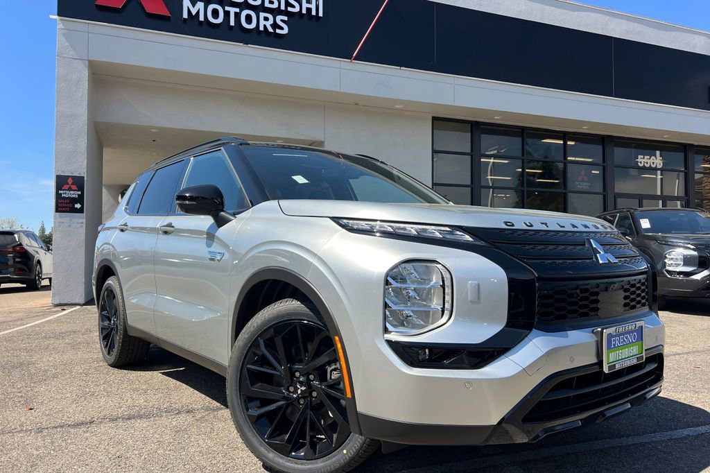 New 2025 Mitsubishi Outlander SEL Black Edition image 2
