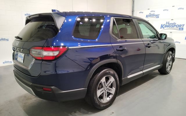 Certified 2024 Honda Pilot EX-L image 3