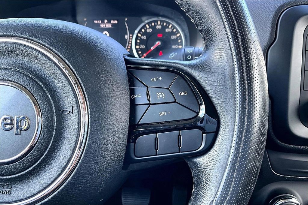 Used 2017 Jeep Renegade Altitude AWD/4WD image 21