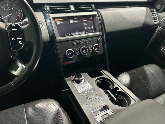 Used 2019 Land Rover Discovery SE AWD/4WD image 4