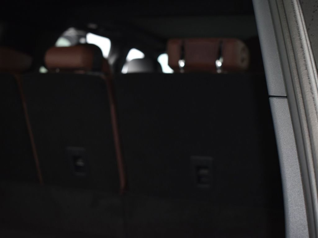 New 2026 Lincoln Navigator L Reserve AWD/4WD image 13
