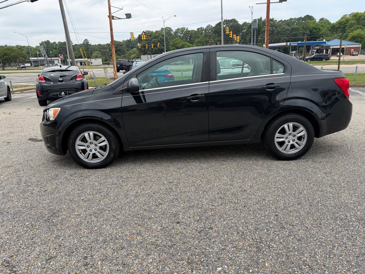Used 2014 Chevrolet Sonic LT FWD image 20