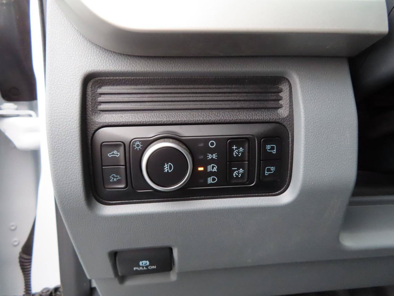Used 2025 Ford F250 XLT w/ Black Appearance Package AWD/4WD image 20