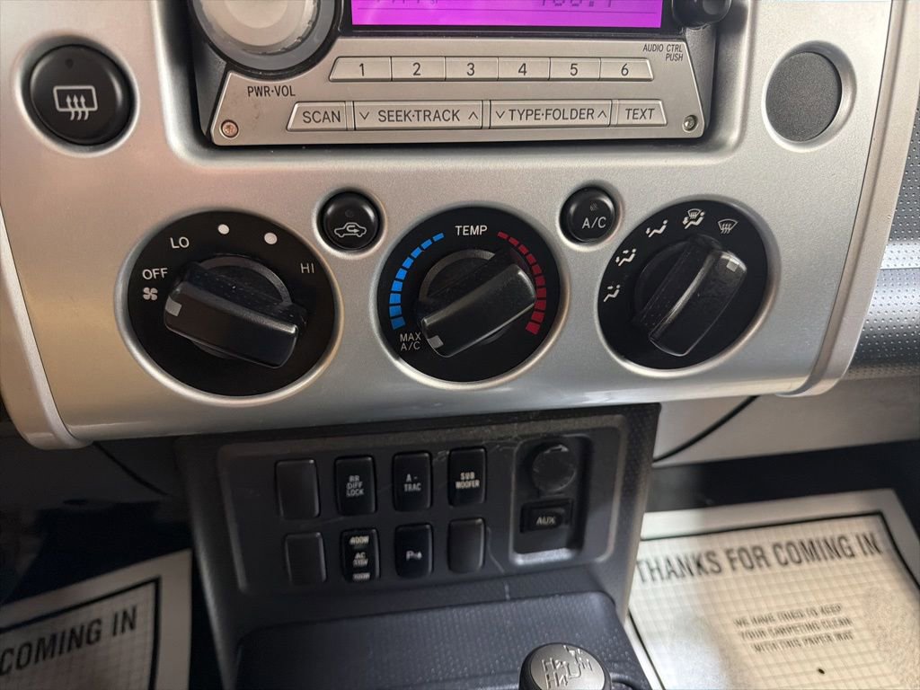Used 2008 Toyota FJ Cruiser 4WD image 22