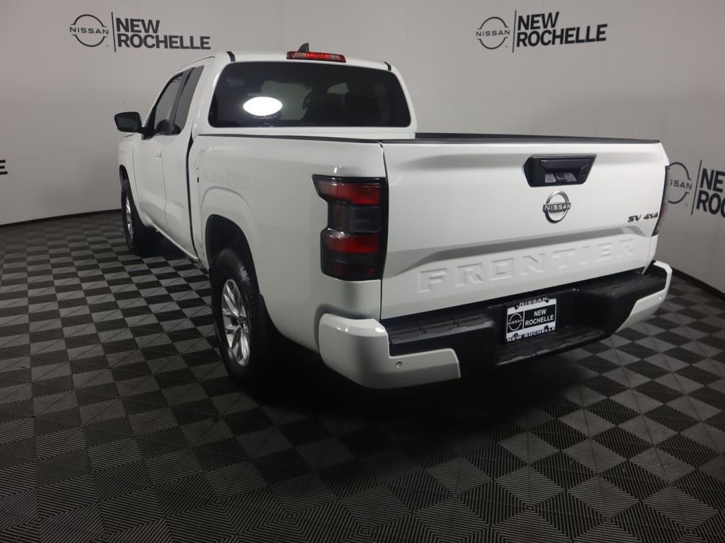 Certified 2024 Nissan Frontier SV w/ Technology Package image 5