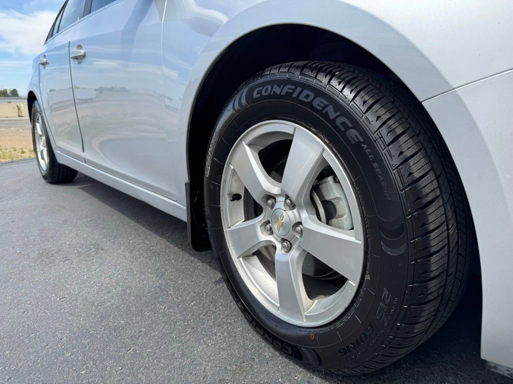 Used 2014 Chevrolet Cruze LT FWD image 7