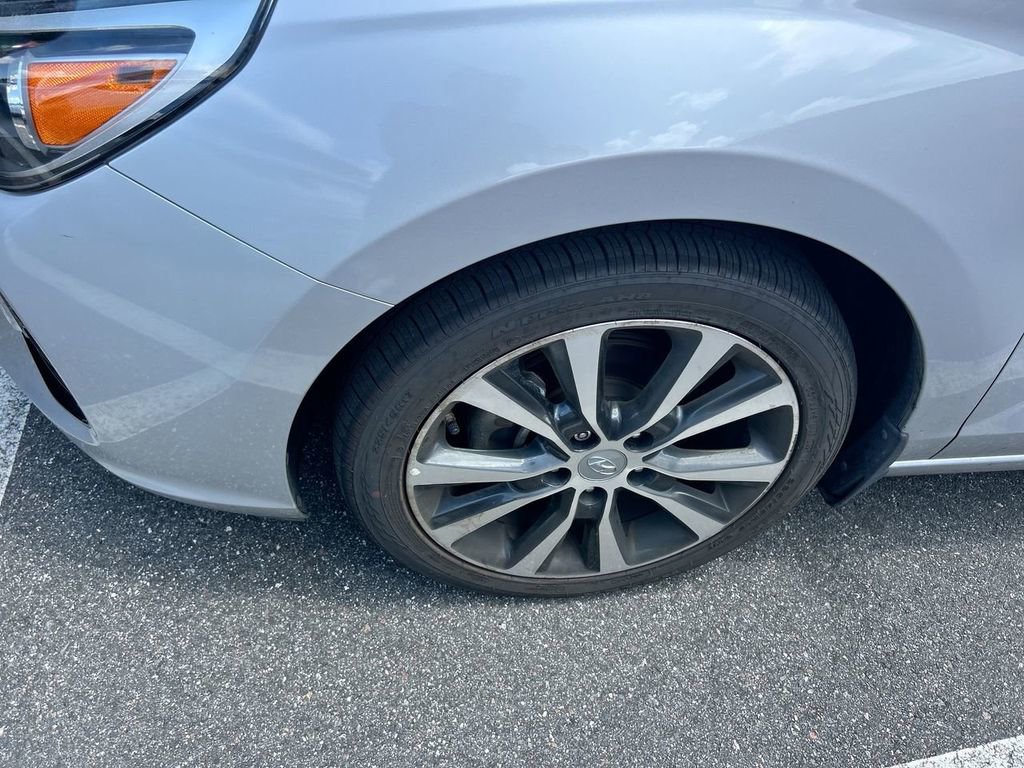 Used 2018 Hyundai Elantra GT FWD image 5