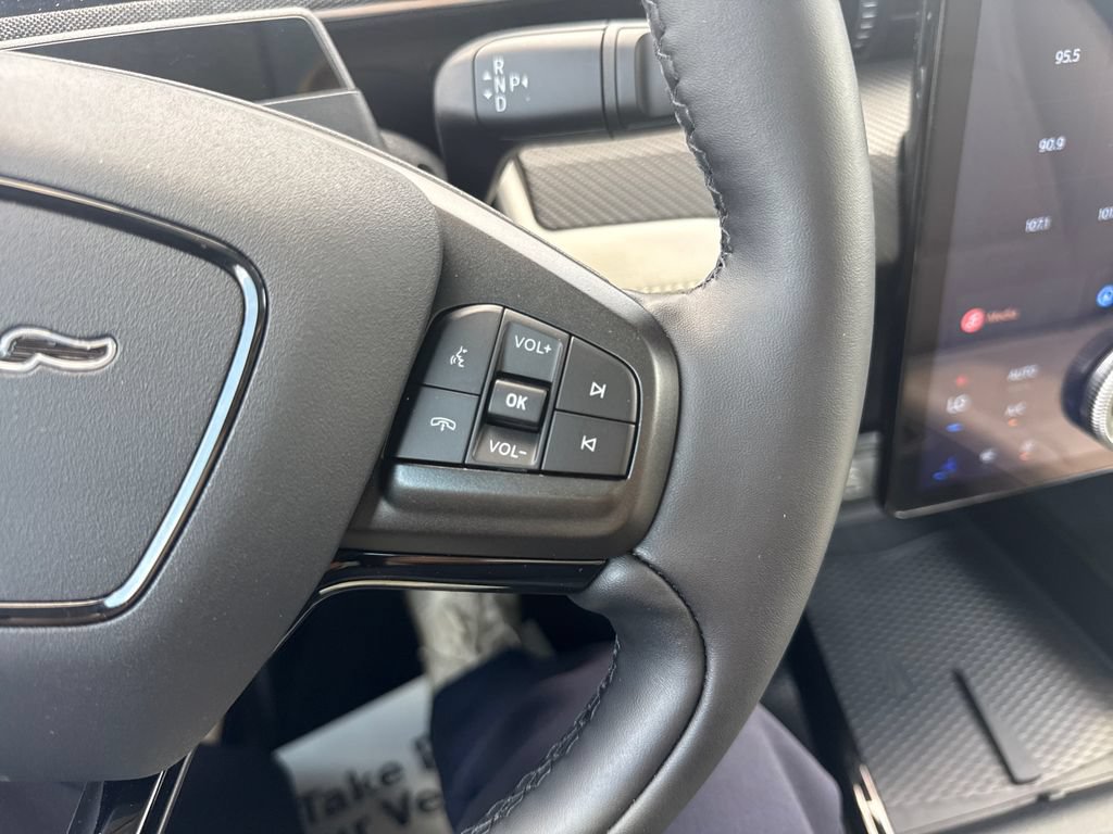 Used 2025 Ford Mustang Mach-E Premium AWD/4WD image 37