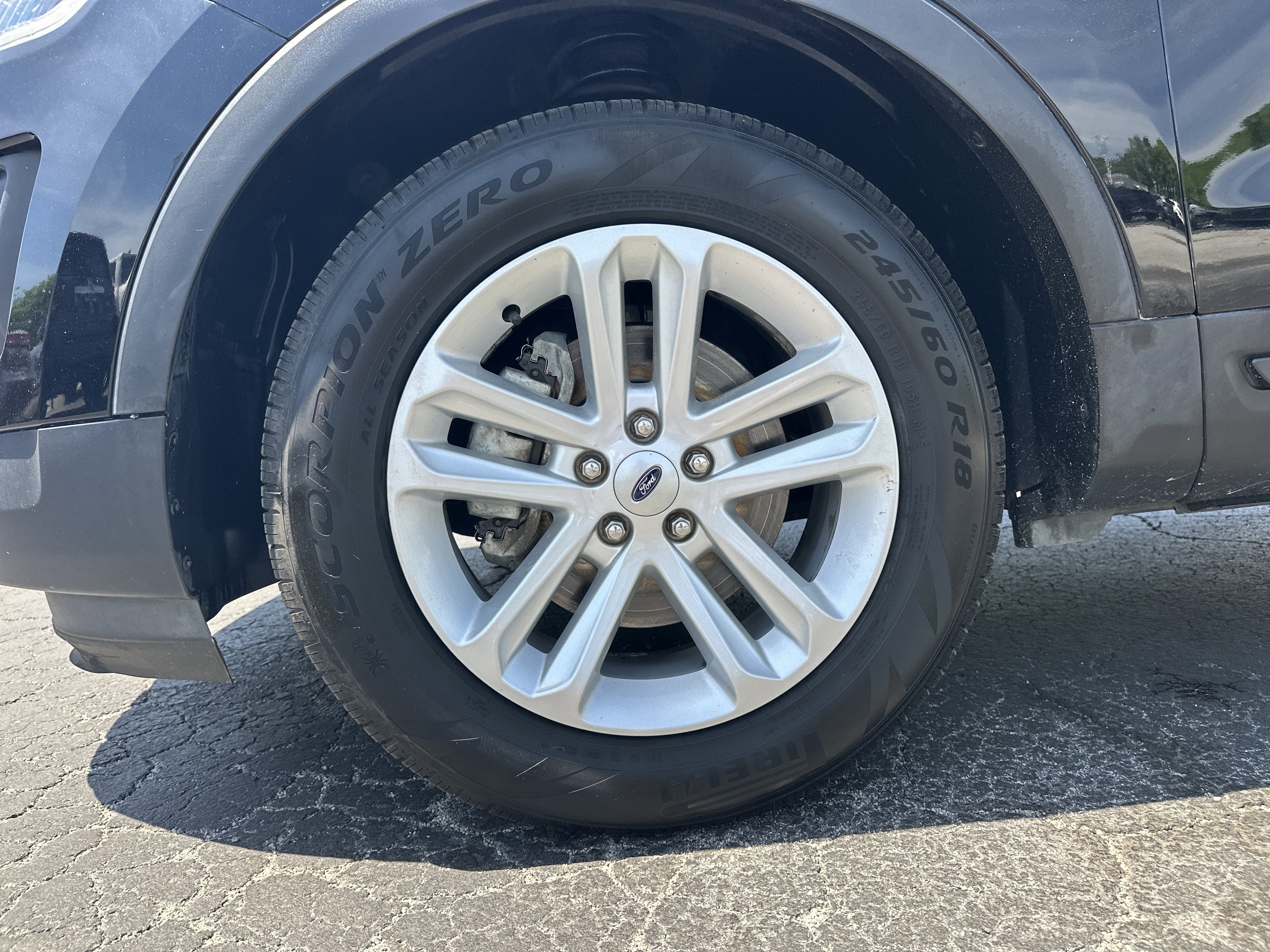 Used 2017 Ford Explorer FWD image 12