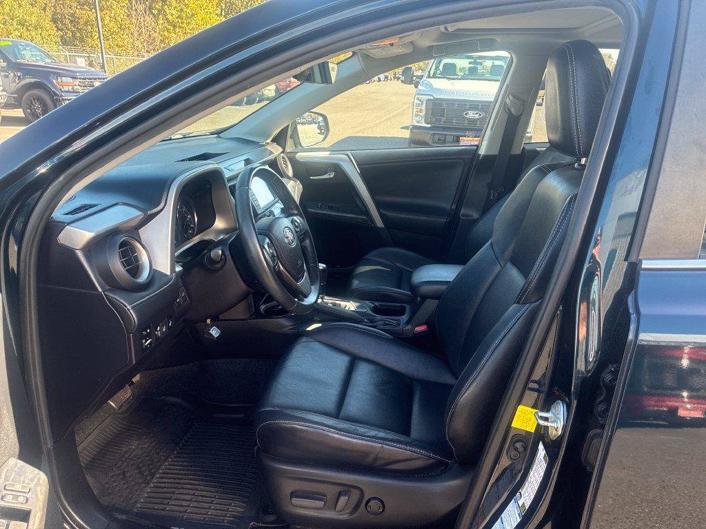 Used 2017 Toyota RAV4 Platinum w/ All Weather Liner Package AWD/4WD image 12