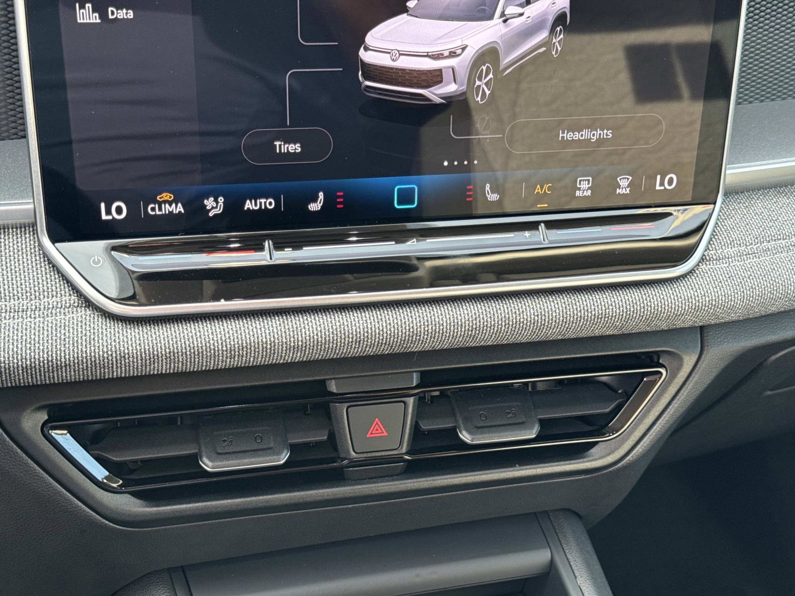 Certified 2025 Volkswagen Tiguan S image 21