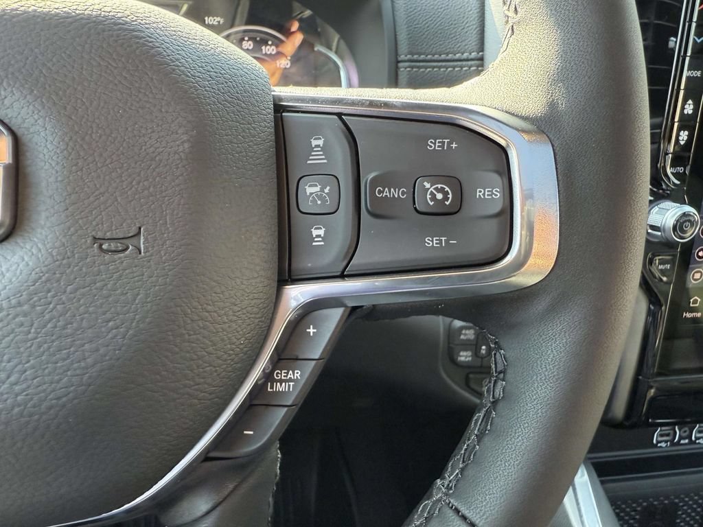 New 2026 RAM 1500 Laramie AWD/4WD image 23