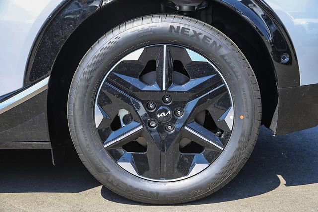 New 2025 Kia EV6 Wind image 12