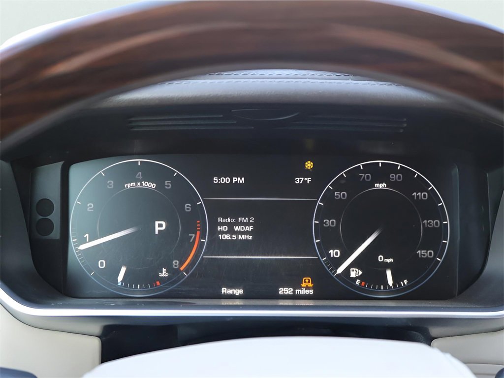 Used 2016 Land Rover Range Rover HSE image 29